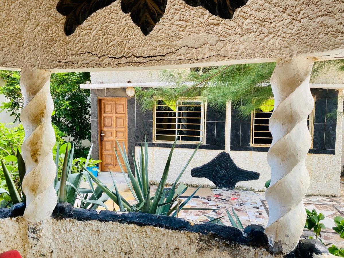 Jungle Beach Resort Sanyang Exterior photo